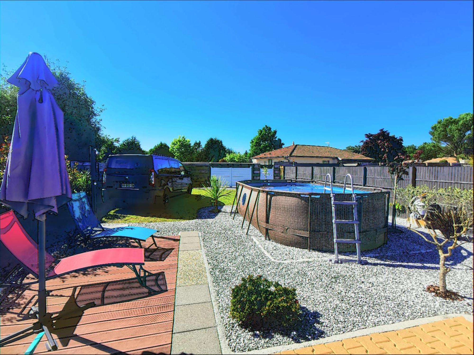 Maison Piscine Privee 4a5 Pers9 & 11 Kms Des Plages Oceanes Et Du